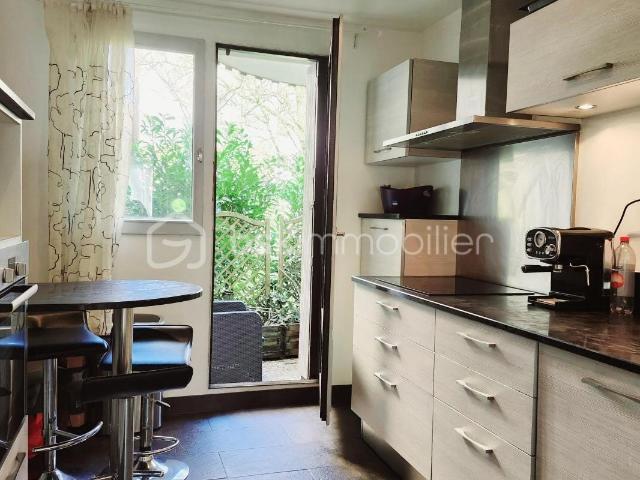 Appartement T4 Rez de Jardin / 2 terrasses 79 m²