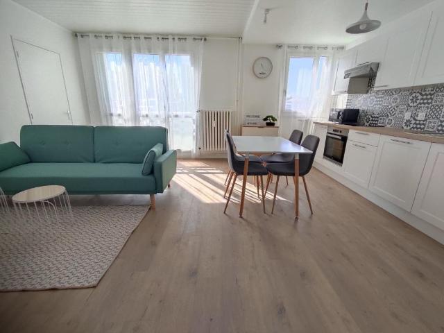 Appartement T4 Rue Kerguelen Eau et chauffage compris