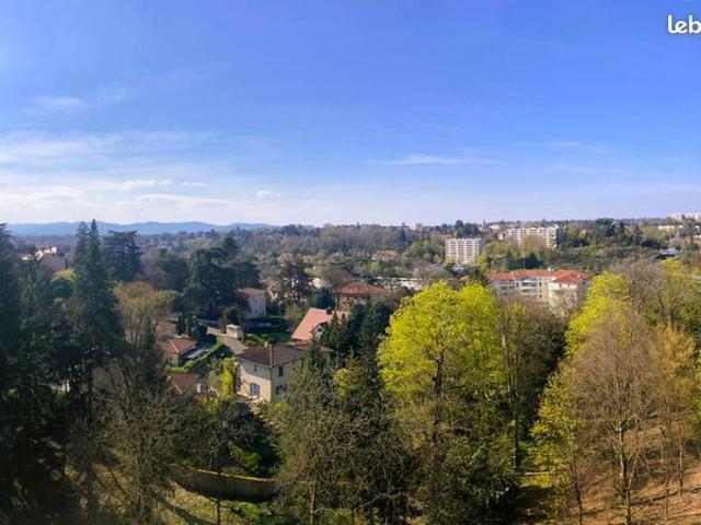 APPARTEMENT T5 120m² AVEC TERRASSE ET VUE DEGAGEE