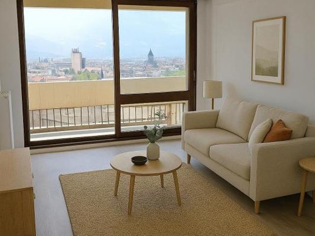 APPARTEMENT T5 20 PLACE JEAN MOULIN GRENOBLE