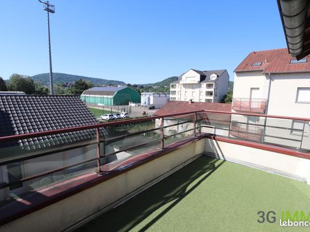 Appartement T5 | Terrasse plein sud et vue dégagée | Garage | Clouange centre | Sans travaux