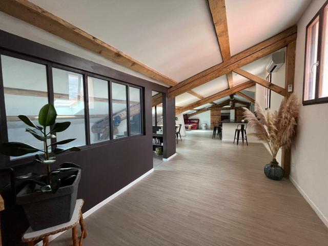 Appartement T5 type Loft 171m2 171m² Villeneuve lès Béziers