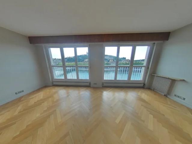 APPARTEMENT T5 A LOUER LYON 2EME ARRONDISSEMENT La Bourse Grenette 164.95 m2 3 625 € charges comprises par mois: Immobilier LYON 2EME ARRONDISSEMENT | Agence immobilière à Lyon Galyo