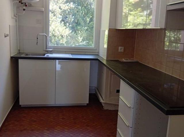 APPARTEMENT T5 A LOUER ST GERMAIN EN LAYE 102.1 m 2 636 €