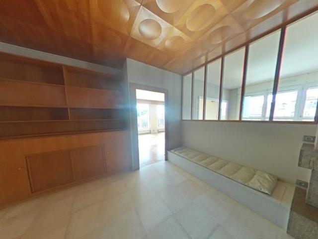 APPARTEMENT T5 A LOUER