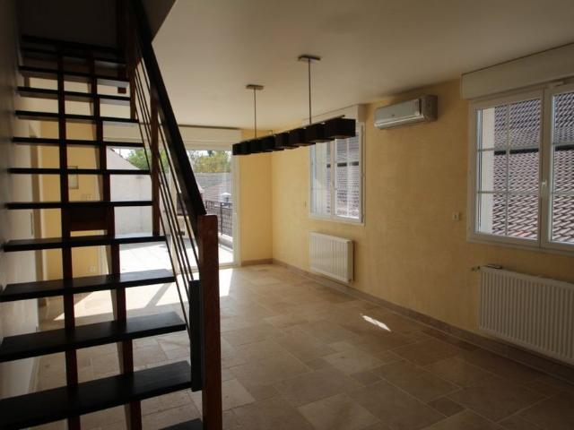 APPARTEMENT T5 A LOUER