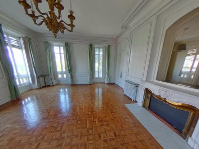 APPARTEMENT T5 A LOUER