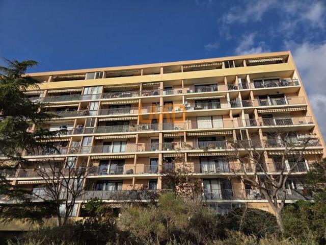 Appartement T5 avec terrasse