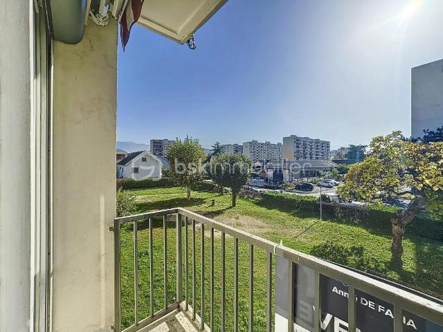 Appartement T5 avec balcon sur Echirolles