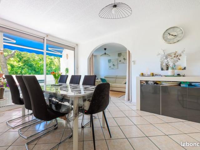 Appartement T5 de 87 m² – Marseille 12e