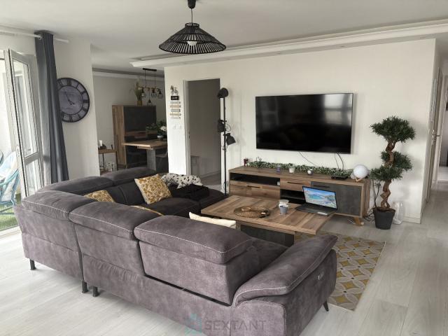 Appartement T5 de 103 m2 avec terrasse et garage