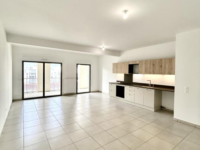 Appartement T5 de 125m2 dans résidence standing avec parking