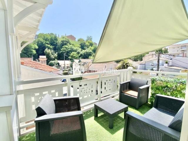 APPARTEMENT T5 DERNIER ETAGE ASCENSEUR PRIVATIF