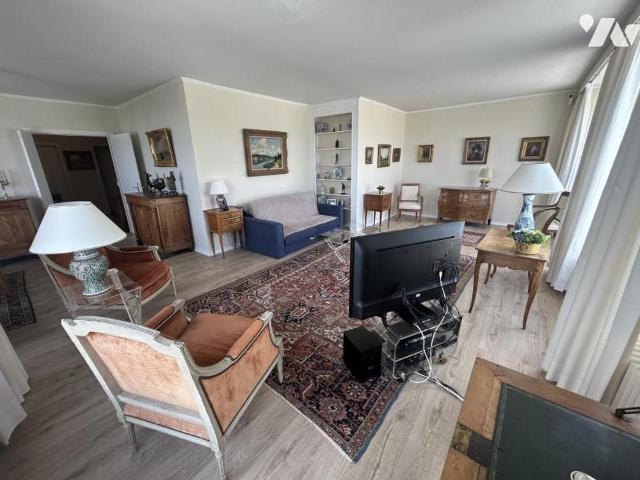 Appartement T5 meublé avec terrasse à LOUER à Cambrai