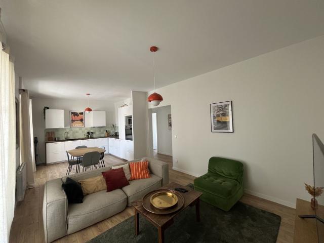 APPARTEMENT T5 PAU