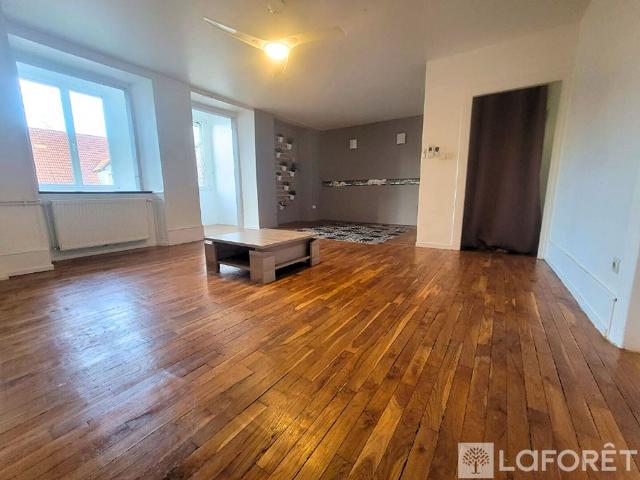 Appartement T5 près de HERICOURT à louer