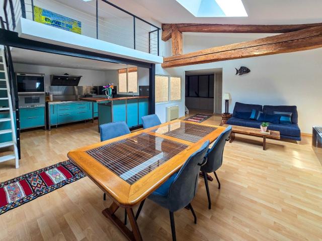 Appartement T6 en duplex Esprit loft Centre ville de Sète 137m² Sète