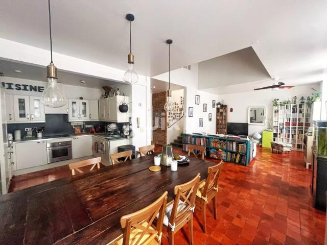 Appartement T6 en duplex traversant