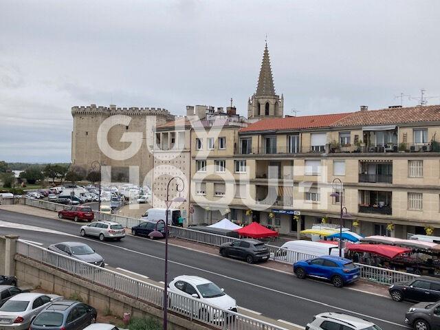 Appartement Tarascon 2 chambres avec balcon