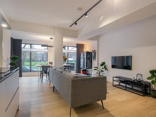 Appartement te huur Middelland, Mathenesserlaan in Rotterdam voor € 1.995
