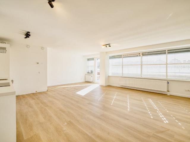 Appartement te huur Noord West Buitensingel 4 D in Den Haag voor € 1.780
