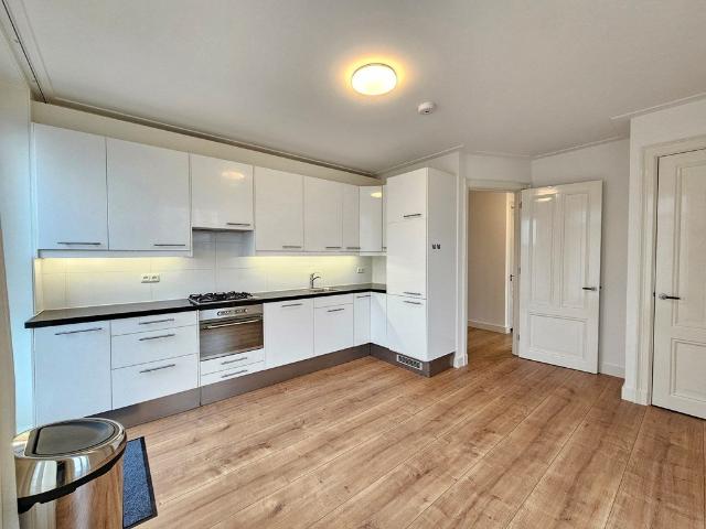 Appartement te huur Admiraal De Ruijterweg in Amsterdam voor € 3.250