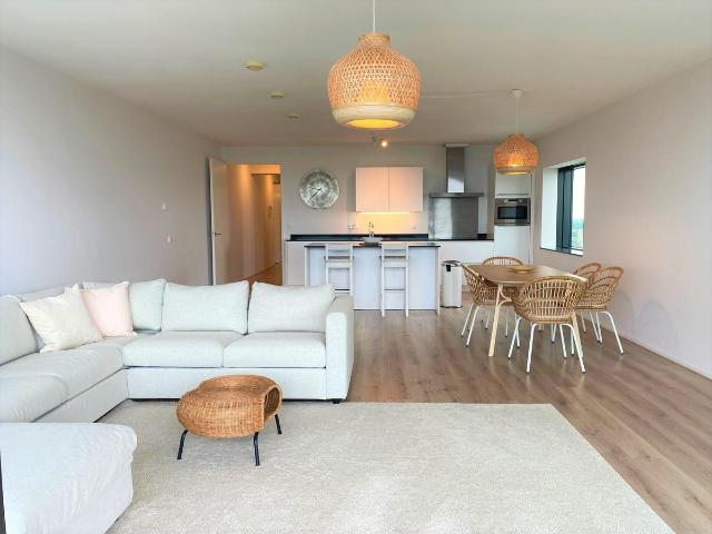 Appartement te huur Anna van Buerenplein in Den Haag voor € 3.400