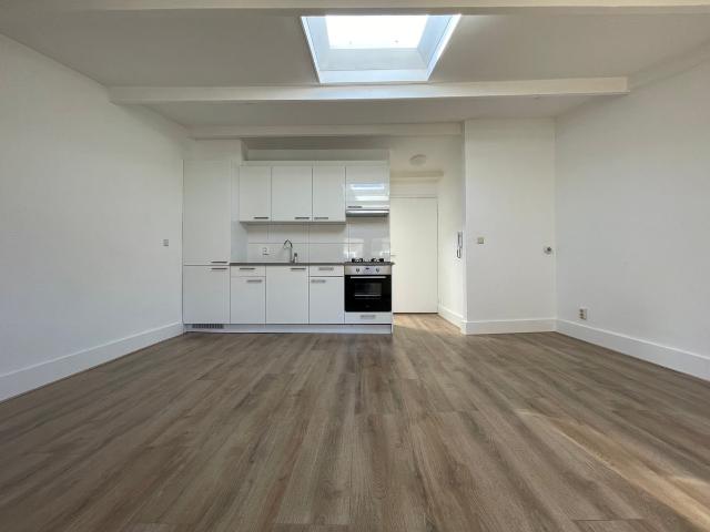 Appartement te huur Bilderdijkstraat 6 C in Den Haag voor € 1.012