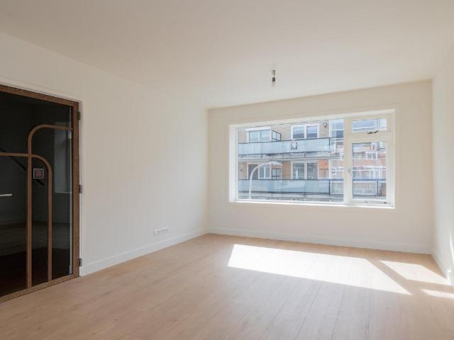 Te huur: Appartement Dokter De Liefdestraat 12 in Haarlem