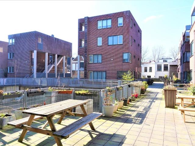 Appartement te huur Gruttersdijk in Utrecht voor € 2.200