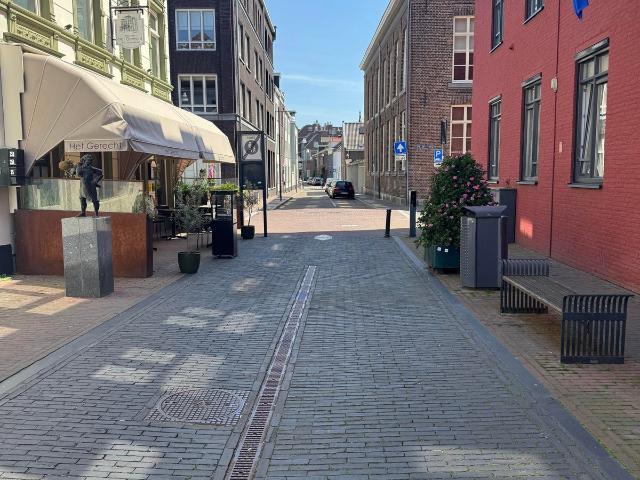 Appartement te huur Heilige Geeststraat 23 A in Roermond voor € 1.145