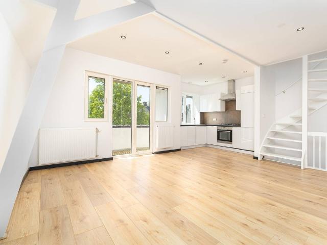 Appartement te huur Hoge Rijndijk in Leiden voor € 2.100