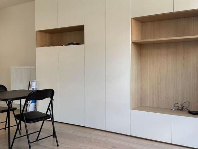 Appartement te huur in Mechelen voor € 800 met 1 slaapkamer