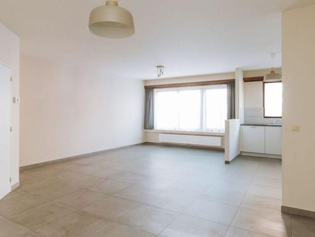 Appartement te huur in Merksem voor € 950 met 2 slaapkamers