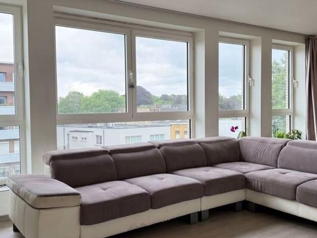Appartement te huur in Mortsel voor € 975 met 2 slaapkamers