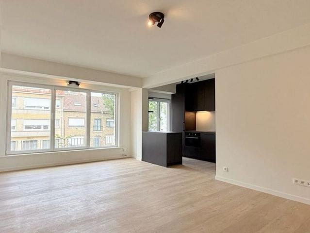 Appartement te huur in Nieuwpoort voor € 800 met 2 slaapkamers