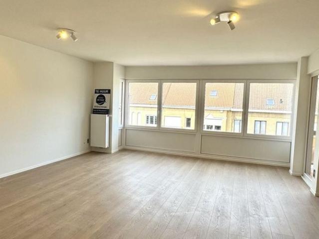 Appartement te huur in Nieuwpoort voor € 800 met 2 slaapkamers