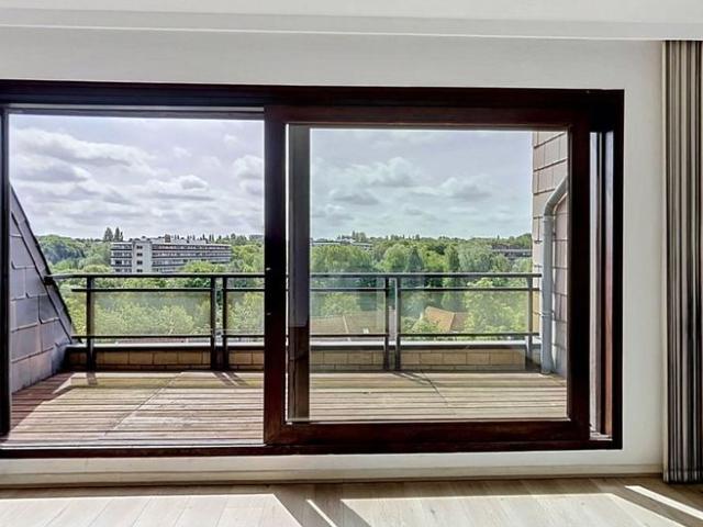 Appartement te huur in Oudergem voor € 1.600 met 2 slaapkamers