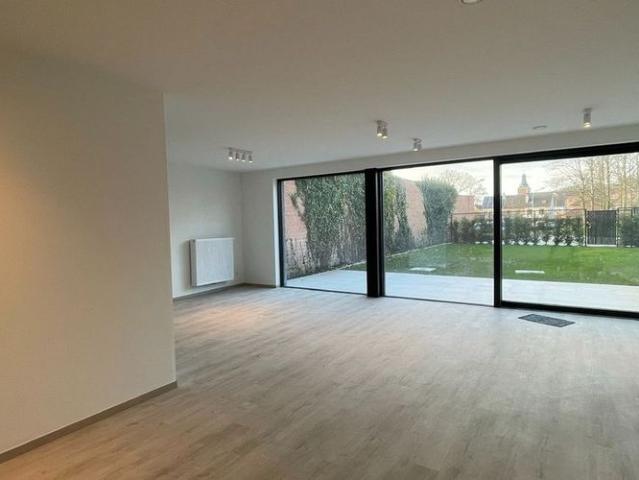 Appartement te huur in Onze Lieve Vrouw Waver voor € 1.095 met 2 slaapkamers