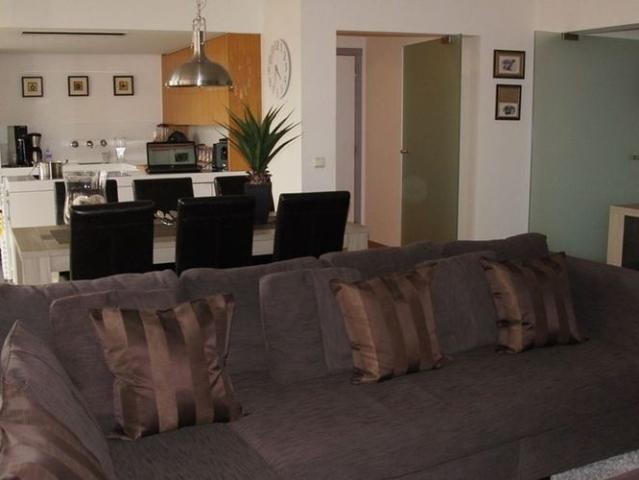 Appartement te huur in Oostende voor € 1.150 met 3 slaapkamers