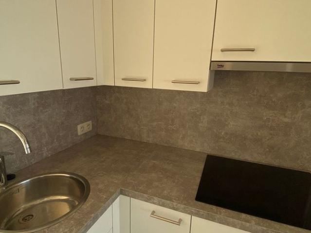 Appartement te huur in Oostende voor € 730 met 1 slaapkamer