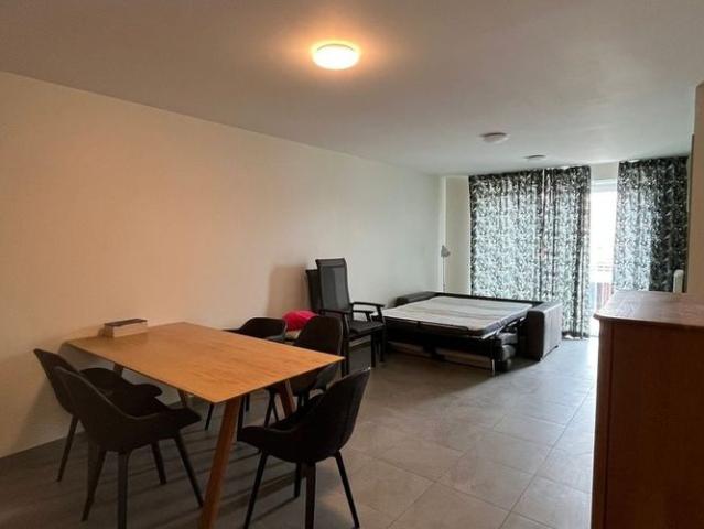 Appartement te huur in Oostende voor € 750 met 1 slaapkamer
