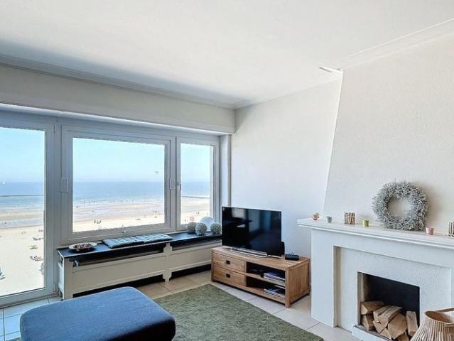Appartement te huur in Oostende voor € 900 met 1 slaapkamer