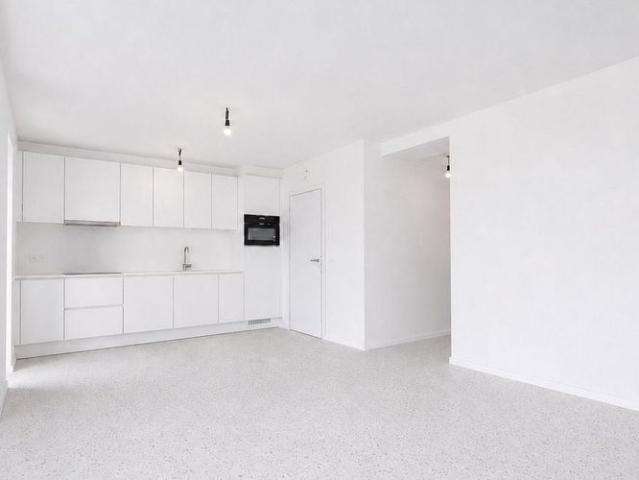 Appartement te huur in Oostende voor € 875 met 1 slaapkamer