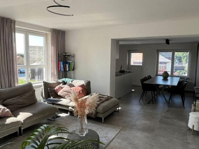 Appartement te huur in Alveringem voor € 800 met 2 slaapkamers