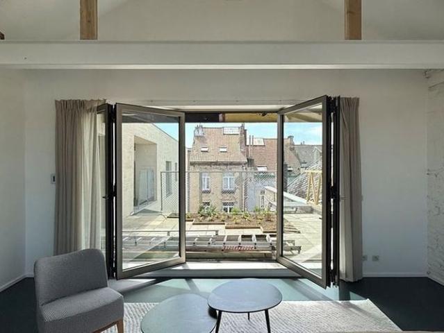 Appartement te huur in Anderlecht voor € 2.000 met 3 slaapkamers