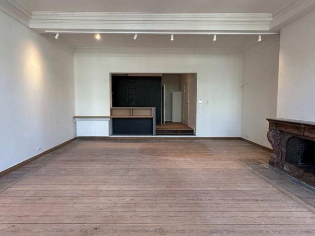 Appartement te huur in Antwerpen voor € 1.100 met 1 slaapkamer