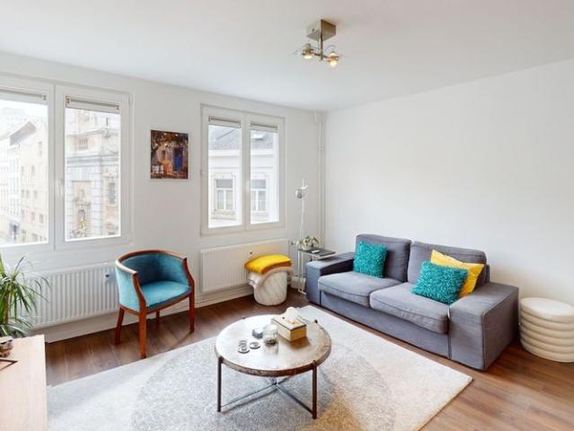 Appartement te huur in Antwerpen voor € 1.100 met 2 slaapkamers