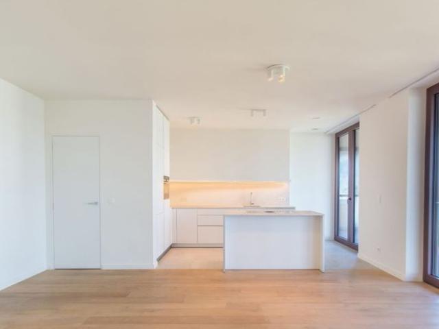 Appartement te huur in Antwerpen voor € 2.490 met 2 slaapkamers