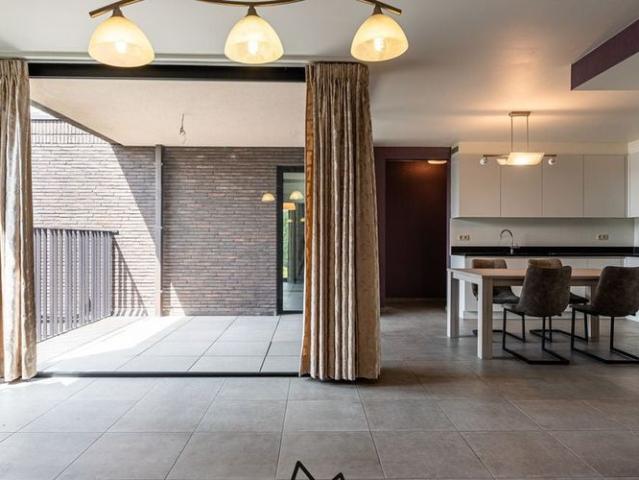 Appartement te huur in Assenede voor € 950 met 3 slaapkamers